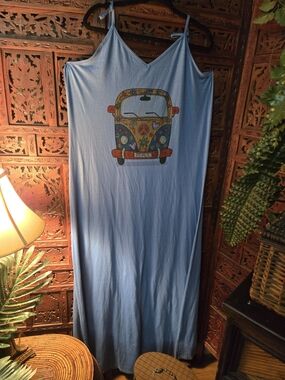 MISSLOOK Light Blue Maxi Dress with Colorful Van Graphic